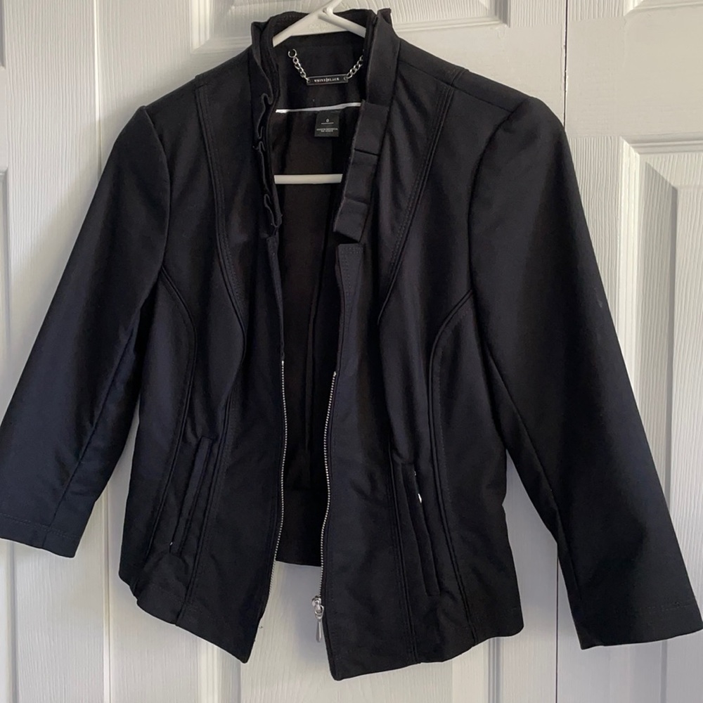 White House Black Market Black 3/4 sleeve blazer